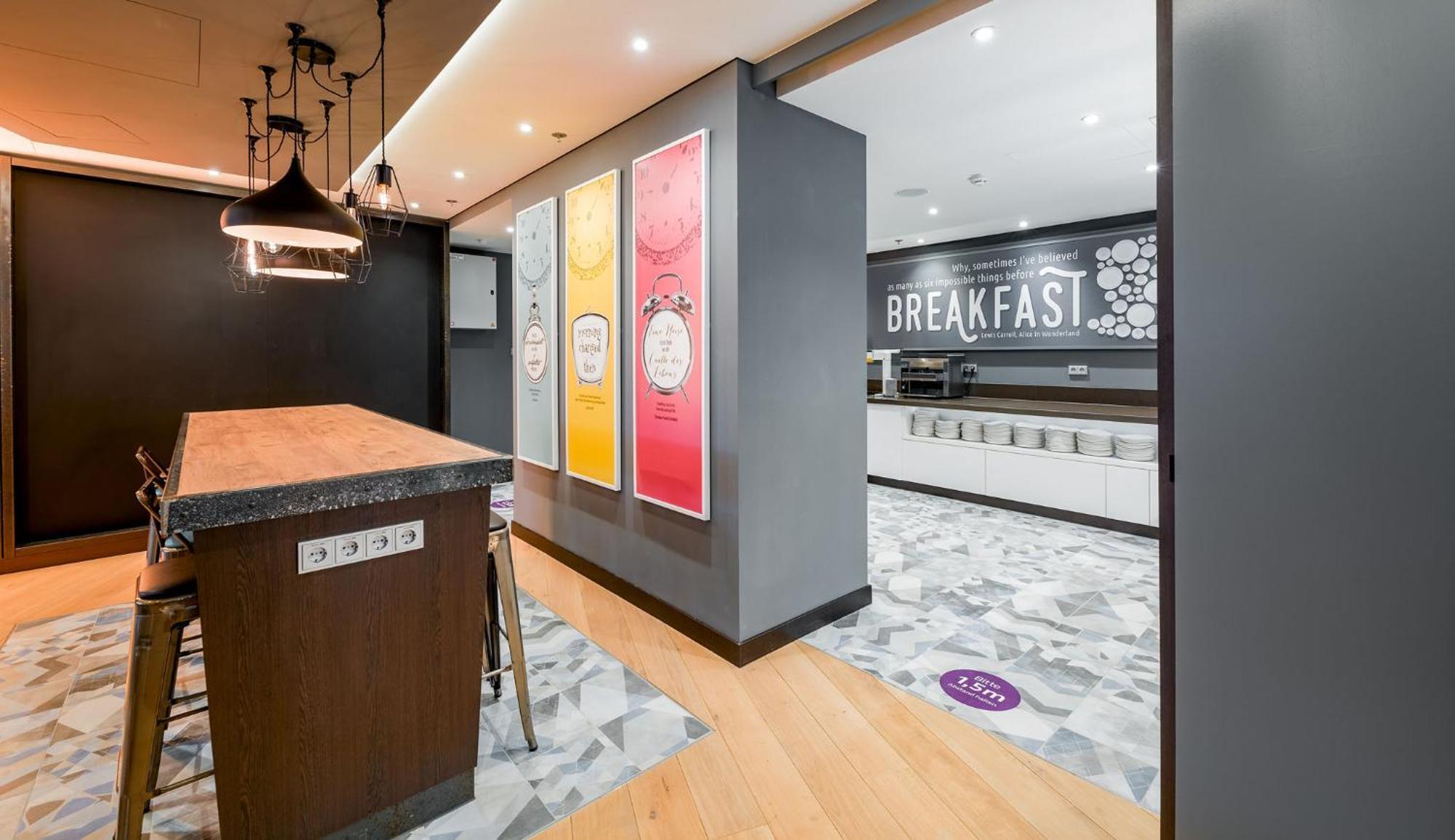 Premier Inn Stuttgart City Europaviertel Luaran gambar