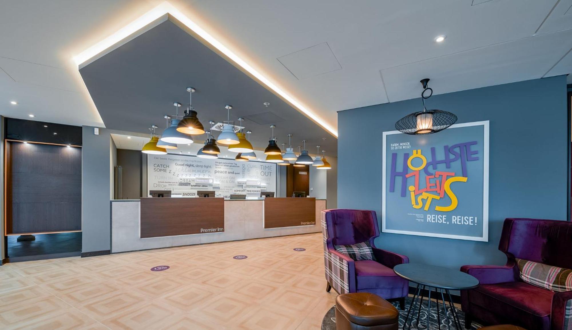Premier Inn Stuttgart City Europaviertel Luaran gambar