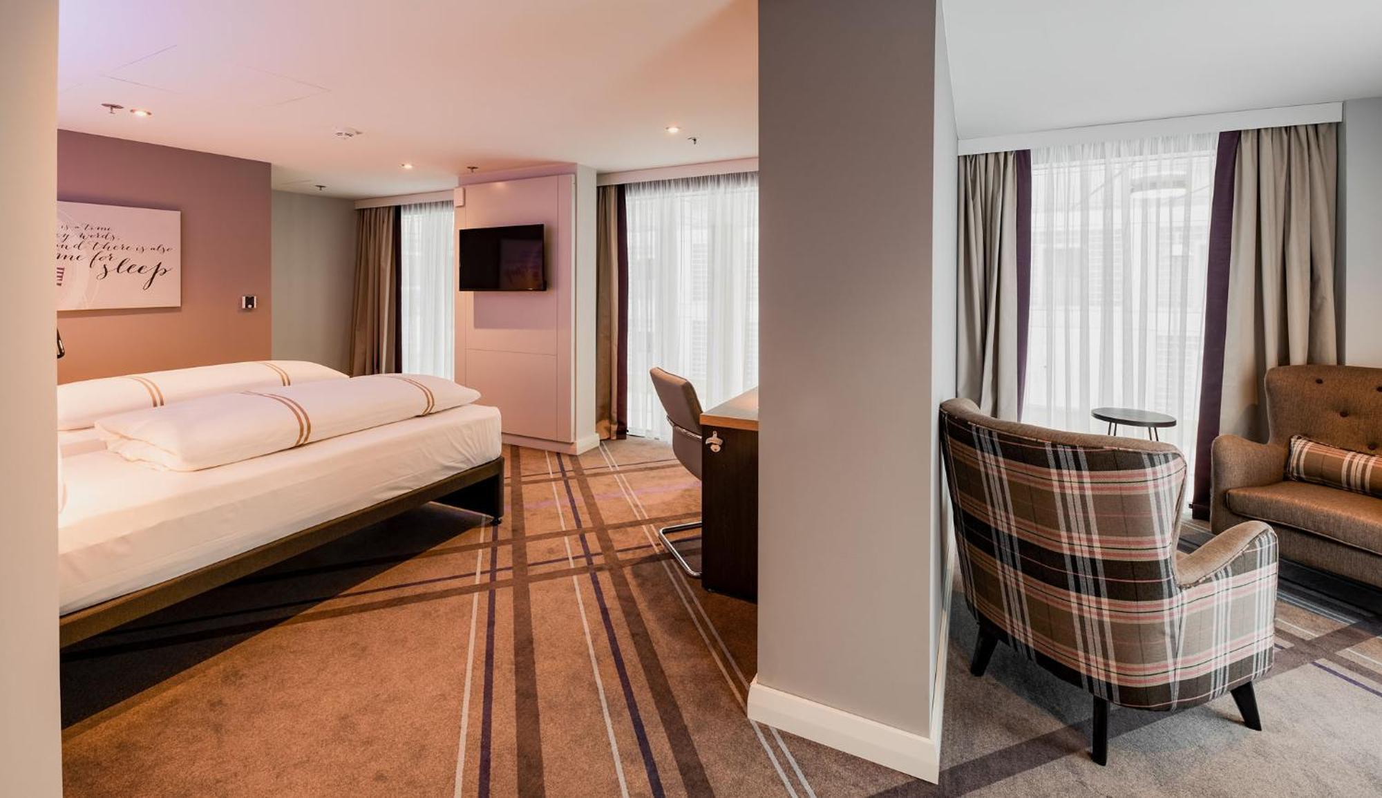 Premier Inn Stuttgart City Europaviertel Luaran gambar