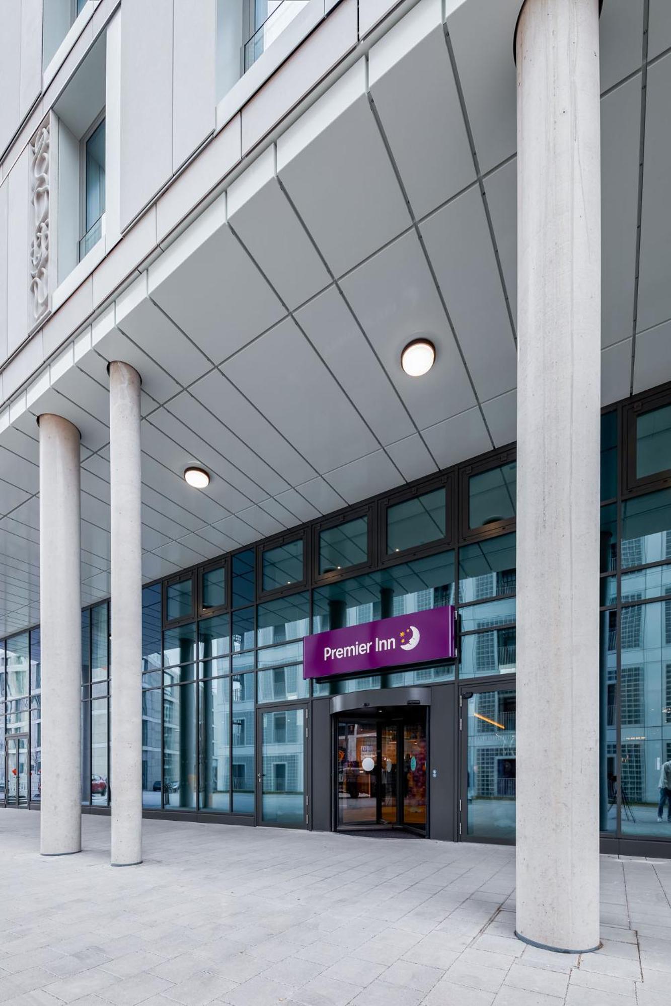 Premier Inn Stuttgart City Europaviertel Luaran gambar